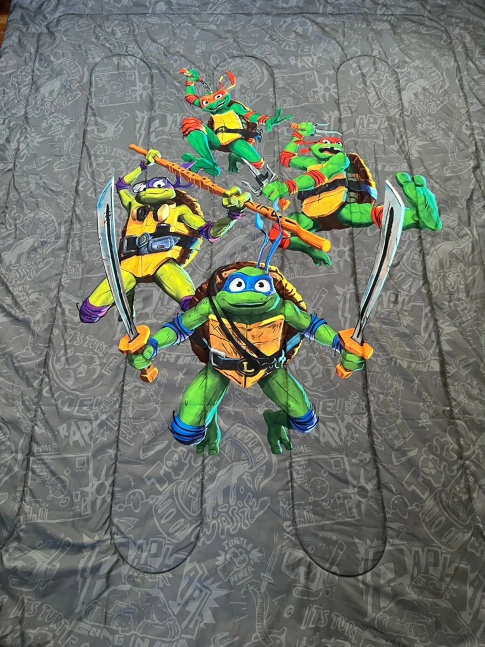 Teenage Mutant Ninja Turtles Kids Bedding -Gray with Colorful Turtle Print 83x70